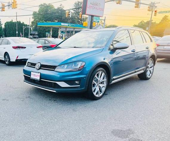VOLKSWAGEN GOLF ALLTRACK 2017 3VWH17AU5HM544431 image VOLKSWAGEN GOLF ALLTRACK 2017 3VWH17AU5HM544431 image